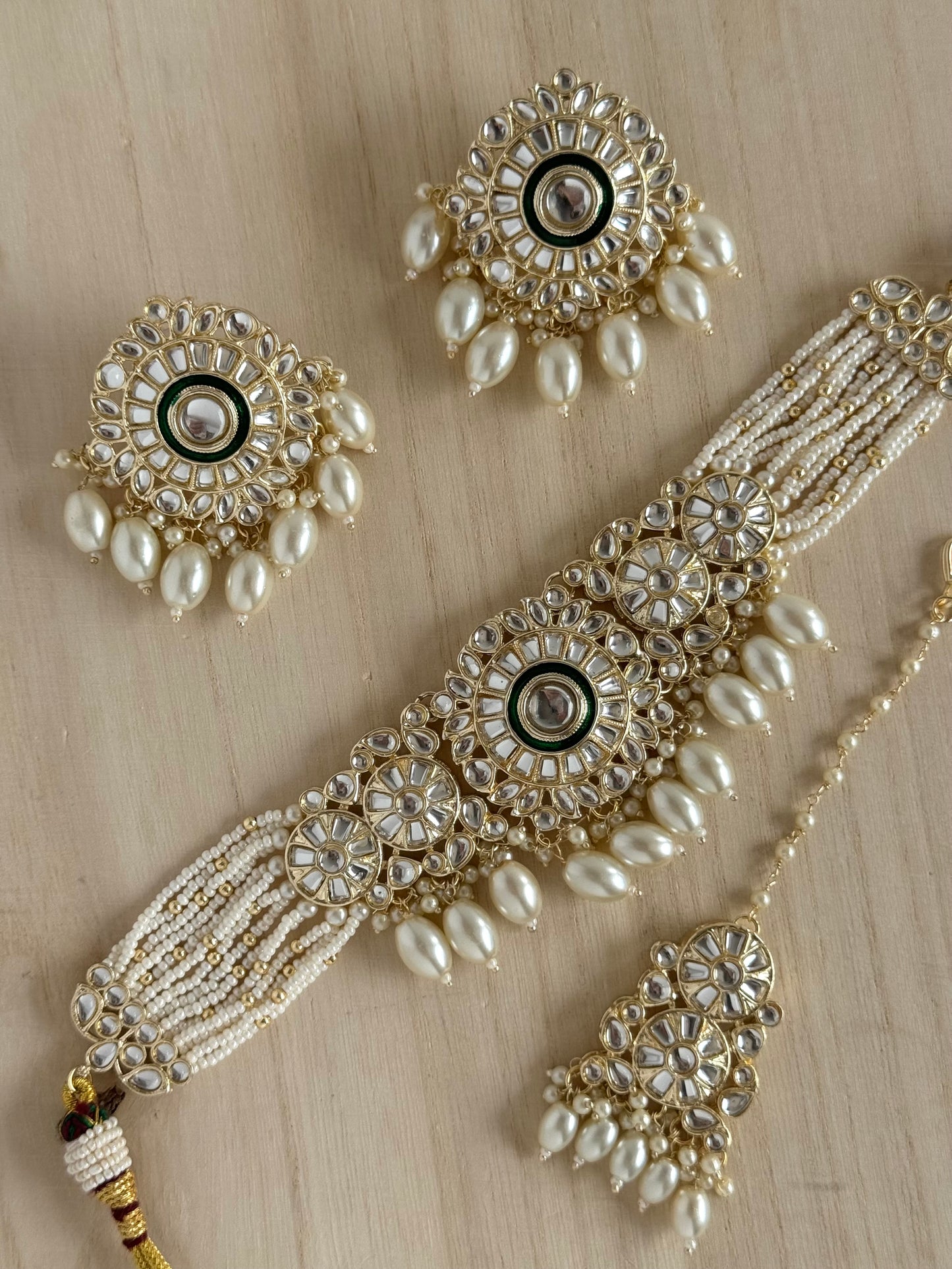 Kundan Choker Set