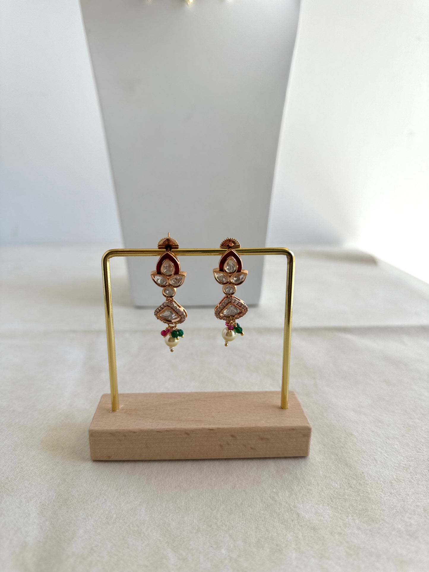 Tyaani Set Perfect for Every Celebration