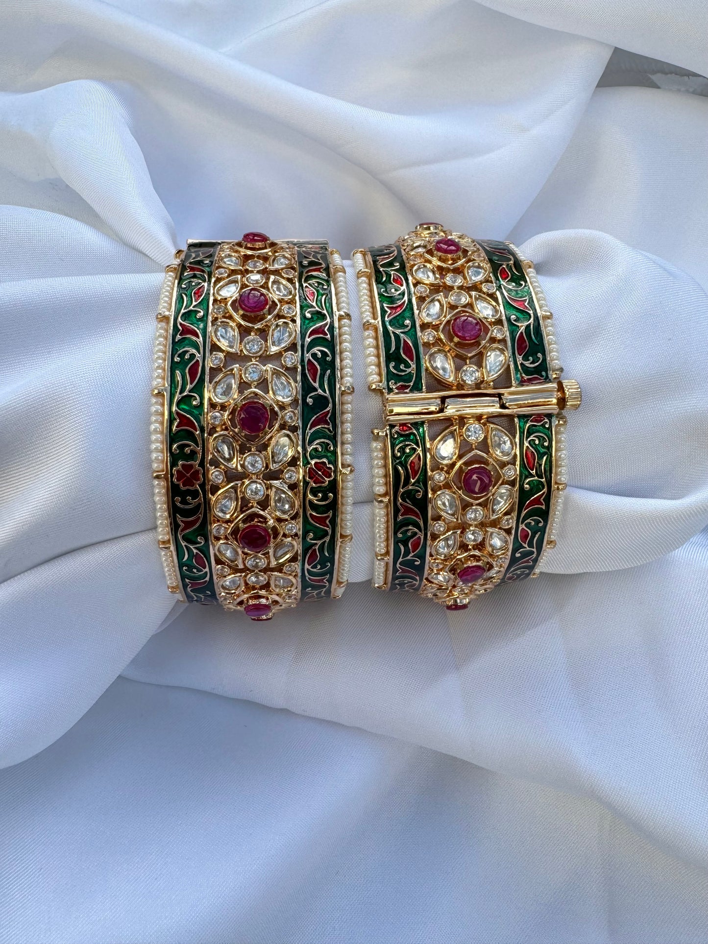 Tyaani Bangle Set