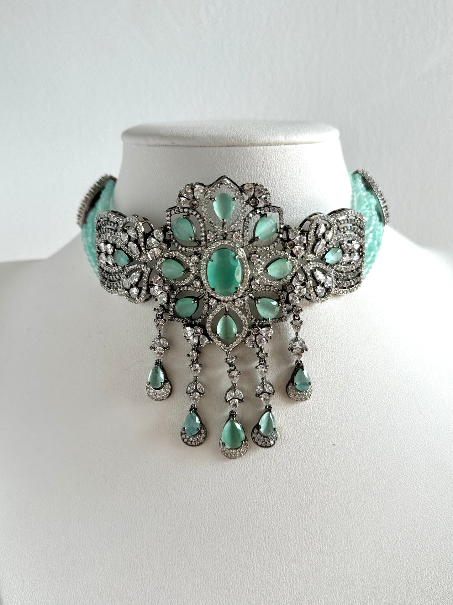 AD & Doublet Choker Set