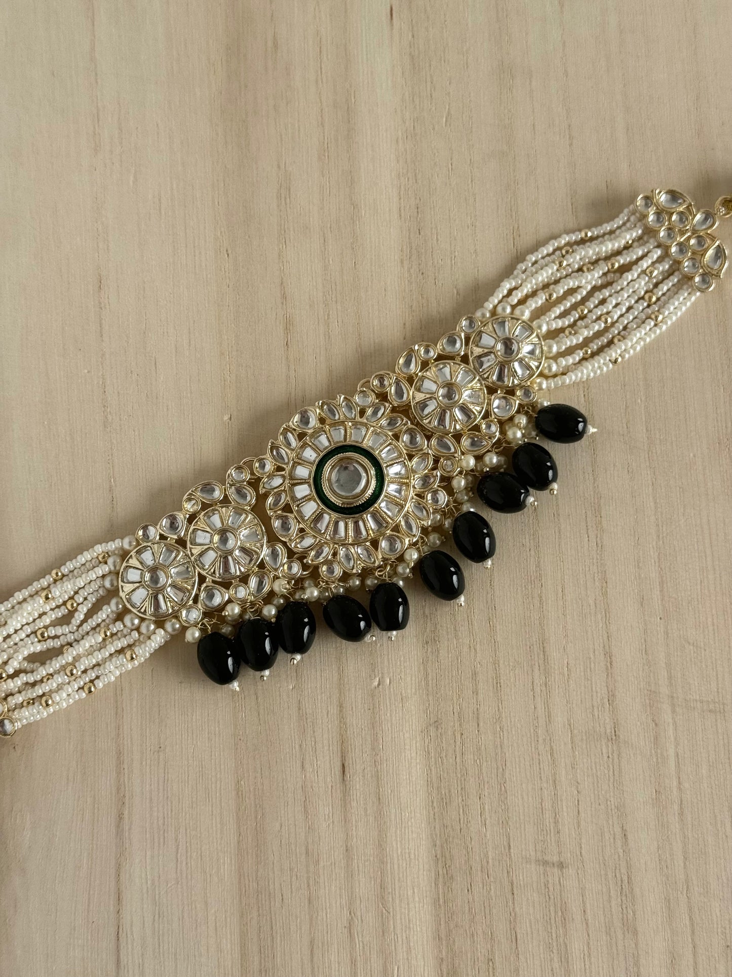Kundan Choker Set