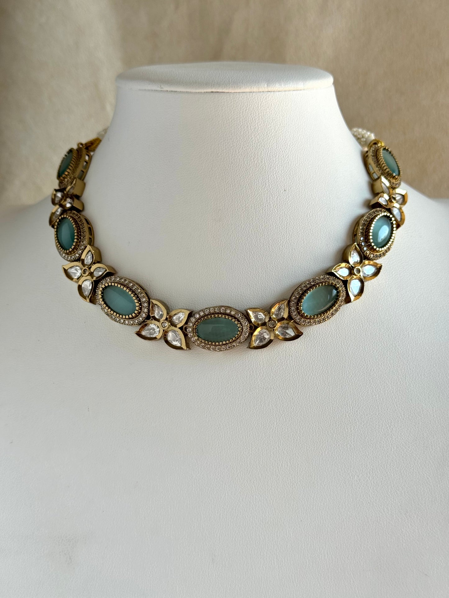 Tyaani/Monalisa Set by Mannat Jewelz Online