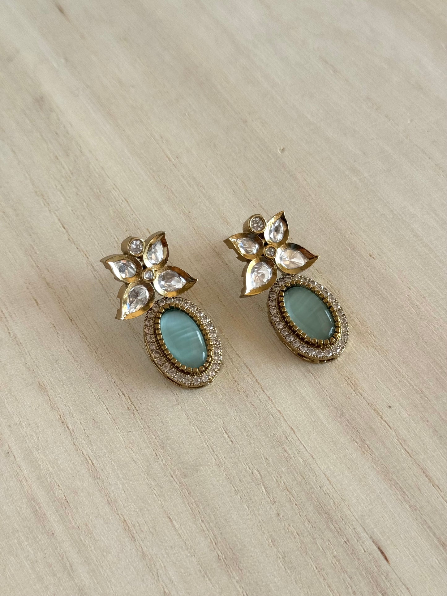 the Tyaani/Monalisa Set by Mannat Jewelz Online