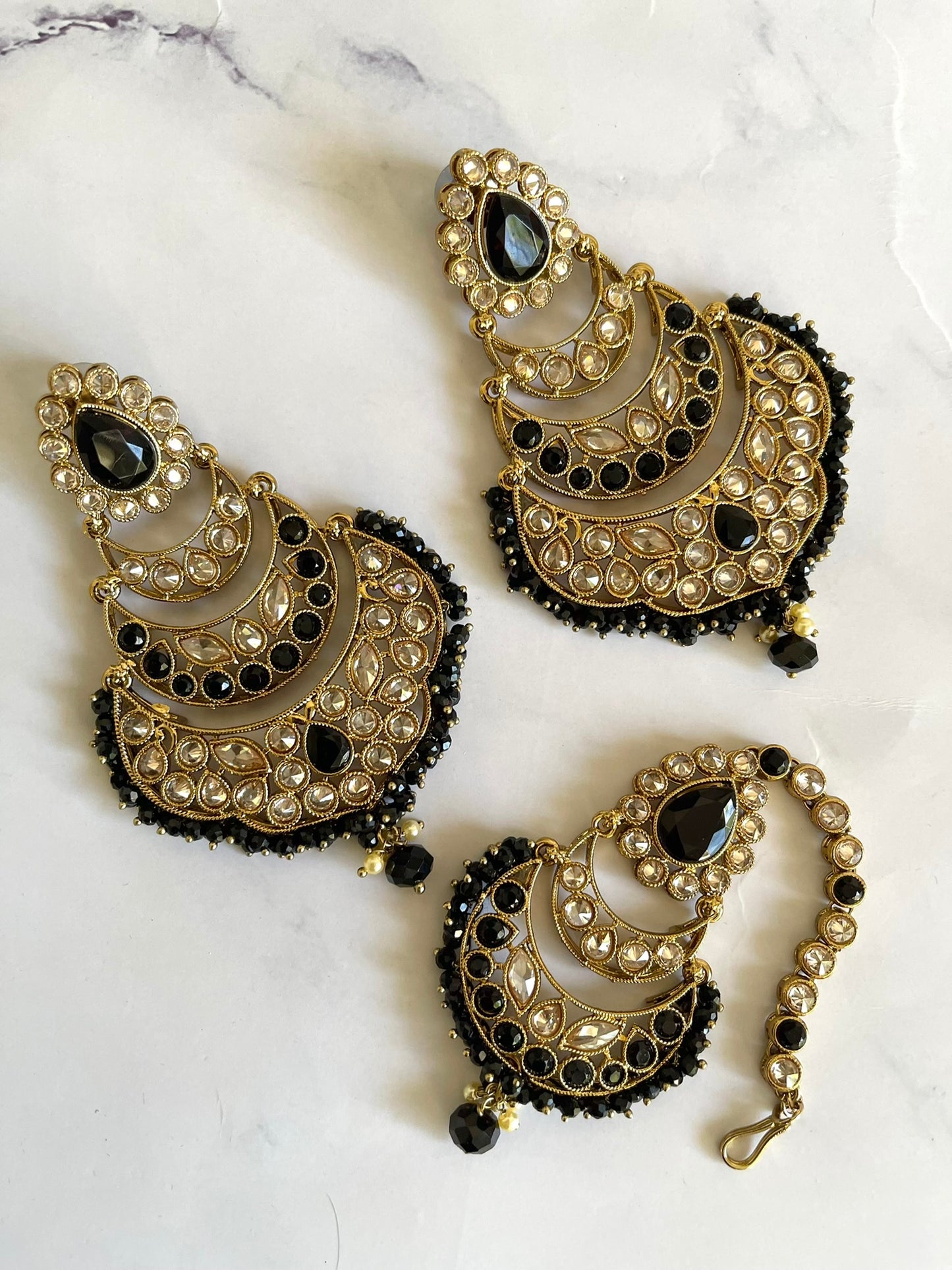 Reverse AD Tikka Set in Black - Mannatjewelz