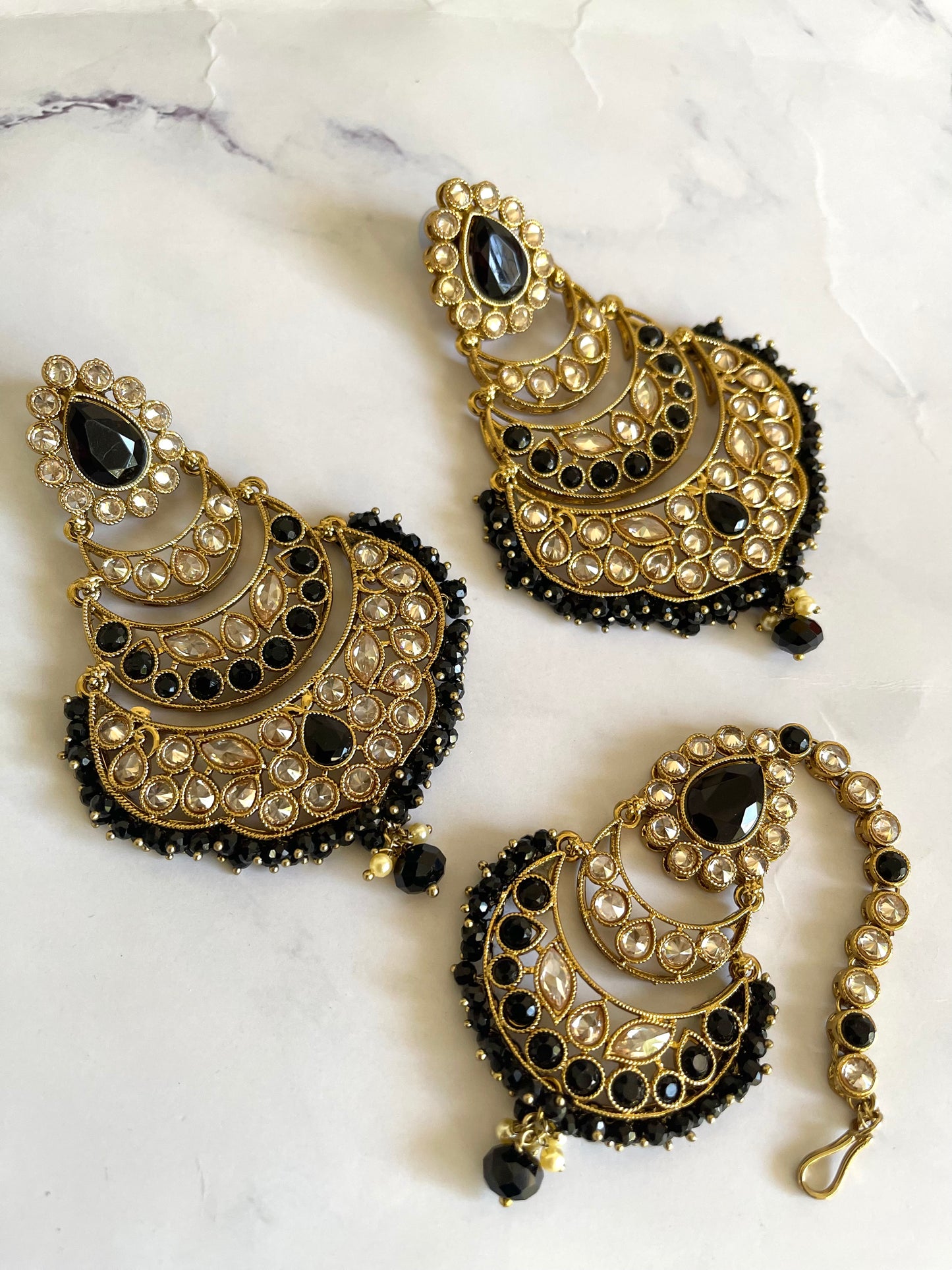 Reverse AD Tikka Set in Black - Mannatjewelz