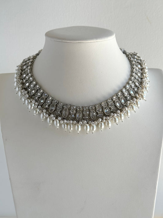 Stunning Polki Necklace Set