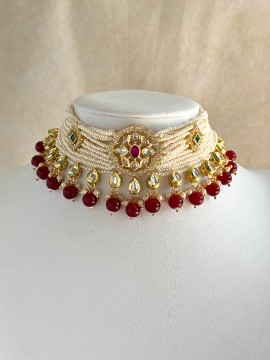 Discover the Pachi Kundan Choker Set by Mannat Jewelz
