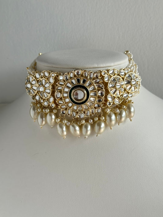 Kundan Choker Set