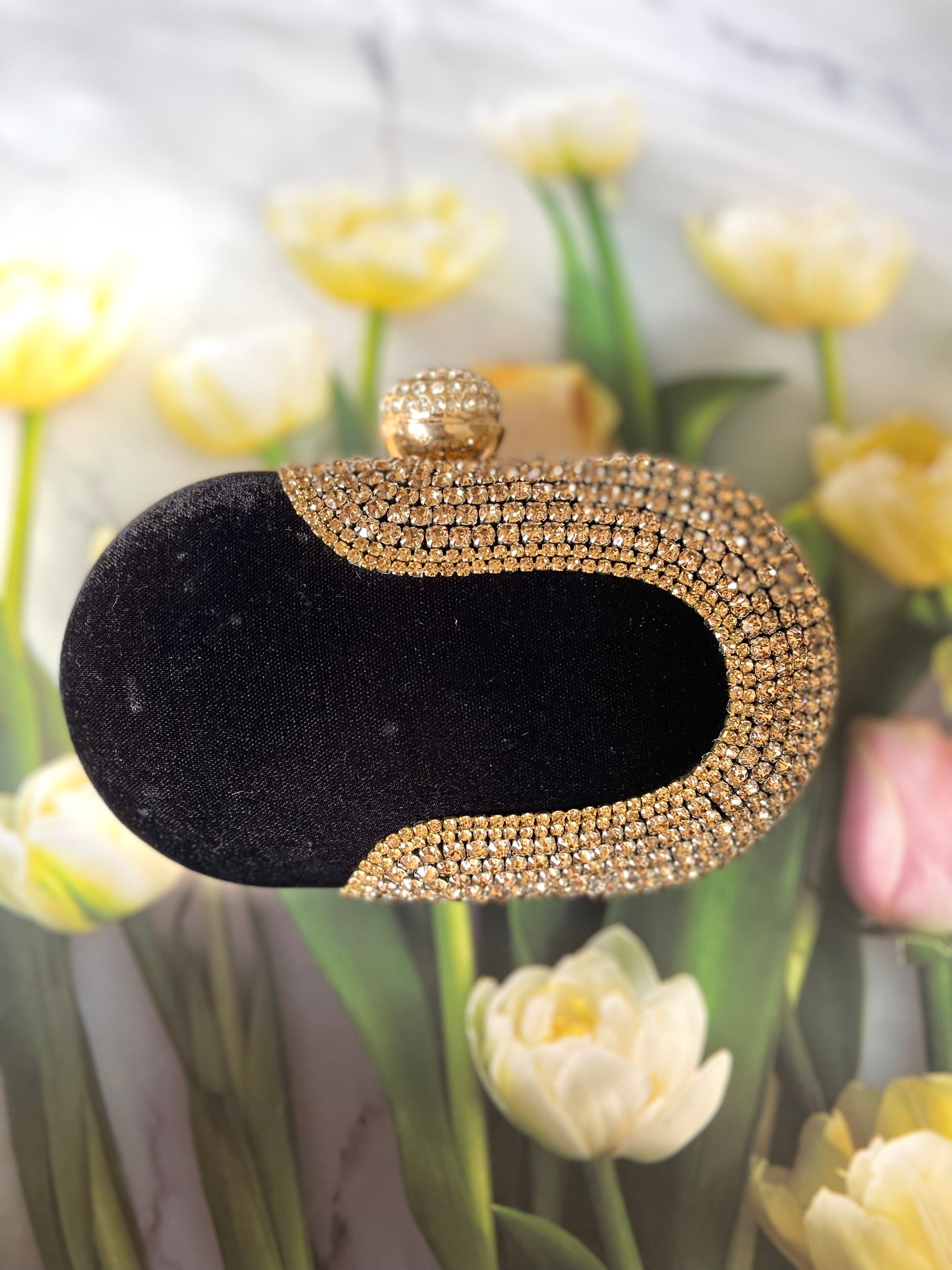 Diamond Studded Black Clutch - Mannatjewelz